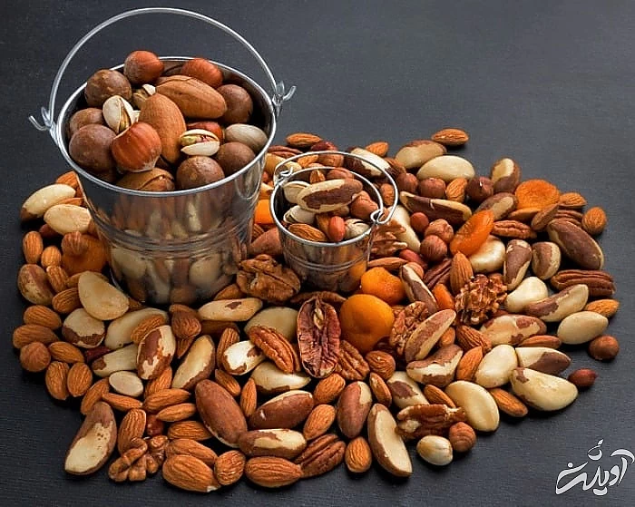 میان وعده آجیل در تابستان آجیل در تابستان